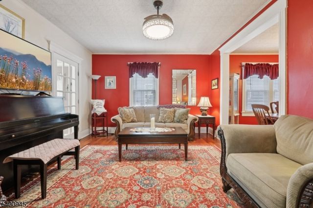 109 N 2Nd Ave, Highland Park Boro, NJ 08904