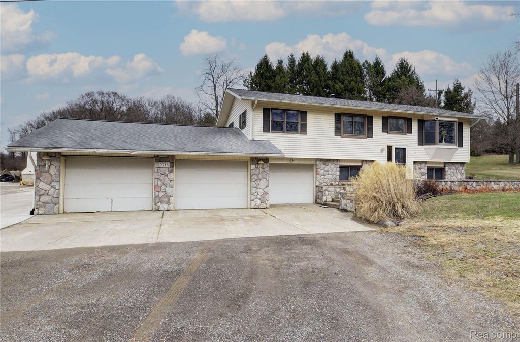 2718 Sexton Road, Marion Township, MI 48843