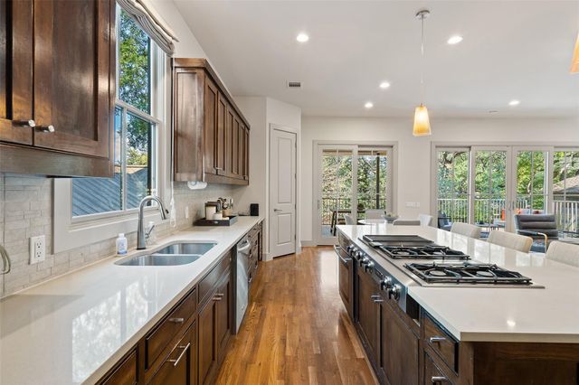 1907 McCall RD, Austin, TX 78703