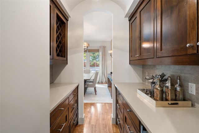 1907 McCall RD, Austin, TX 78703