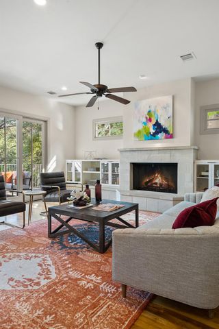 1907 McCall RD, Austin, TX 78703