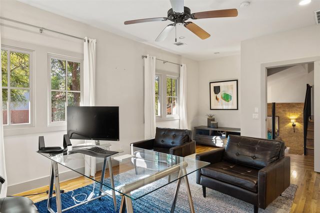 1907 McCall RD, Austin, TX 78703