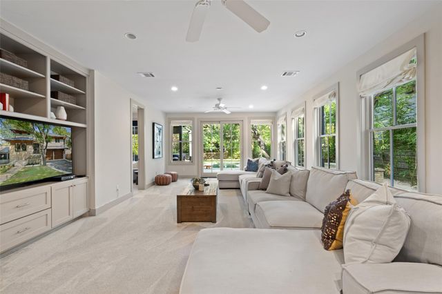 1907 McCall RD, Austin, TX 78703