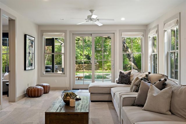 1907 McCall RD, Austin, TX 78703