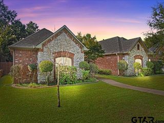 714 Huntwick, Tyler, TX 75703
