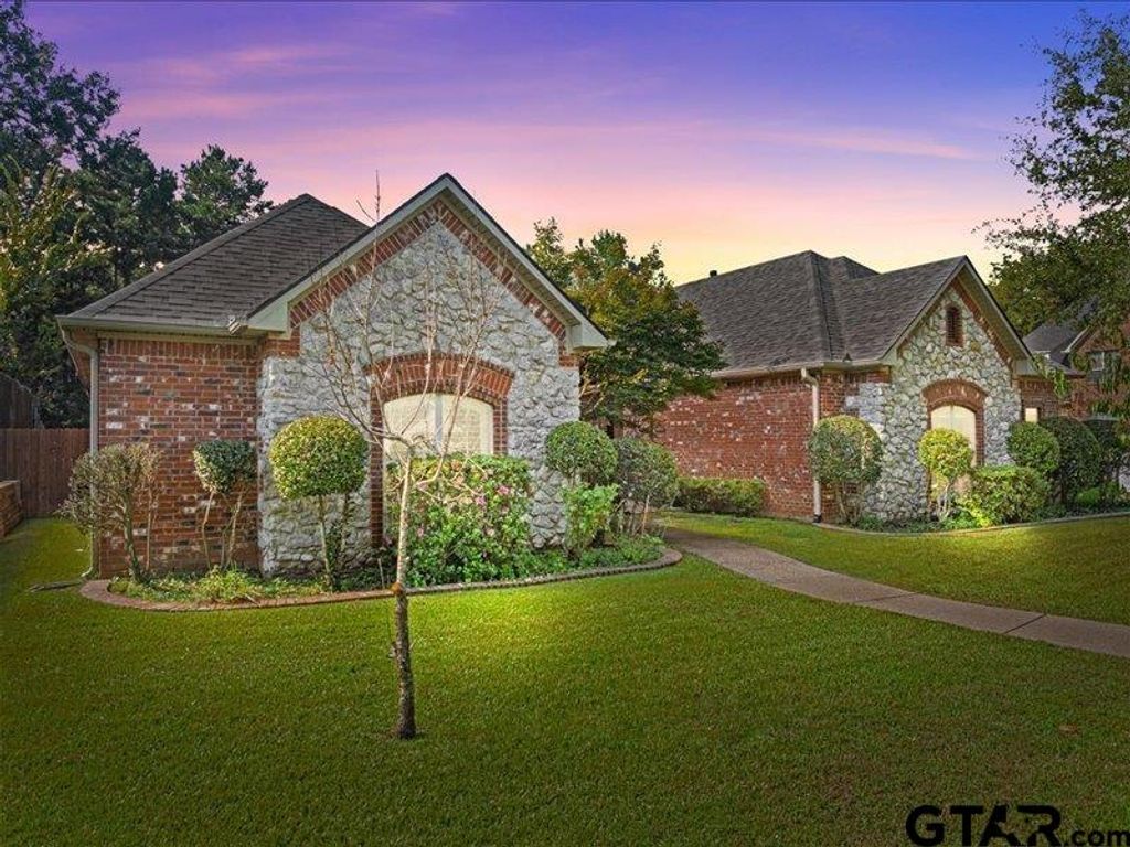 714 Huntwick, Tyler, TX 75703