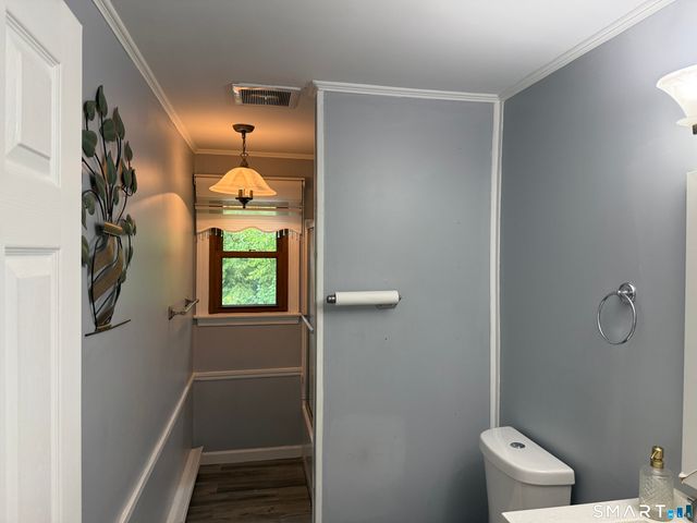 74 Harold Road, Farmington, CT 06032
