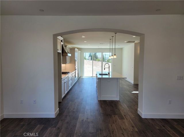 706 Manor Lane, Paso Robles, CA 93446