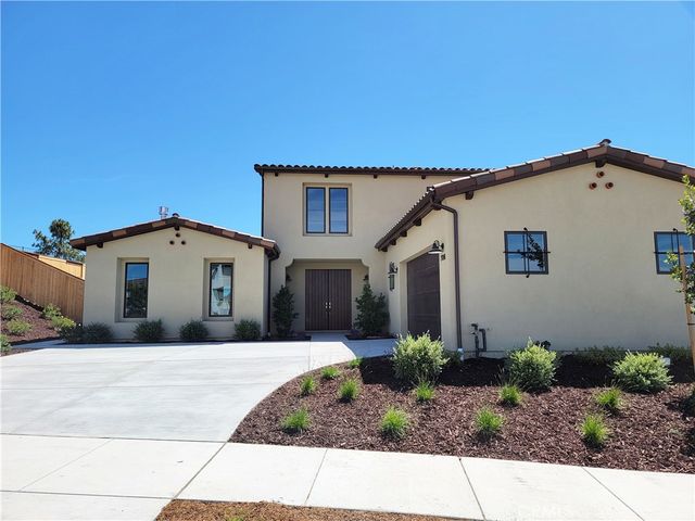 706 Manor Lane, Paso Robles, CA 93446