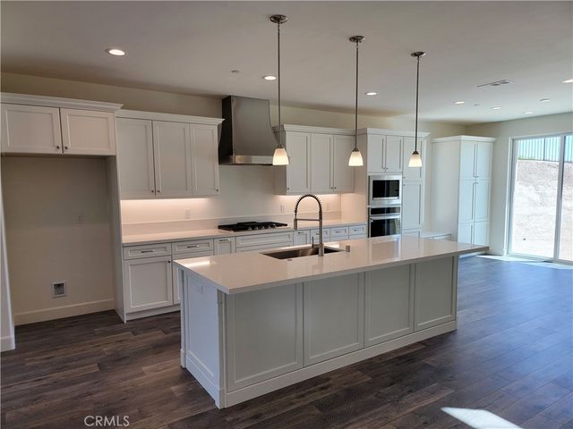 706 Manor Lane, Paso Robles, CA 93446