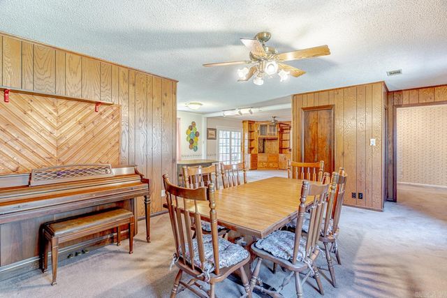 1505 Country Manor Lane, Jonesboro, AR 72404