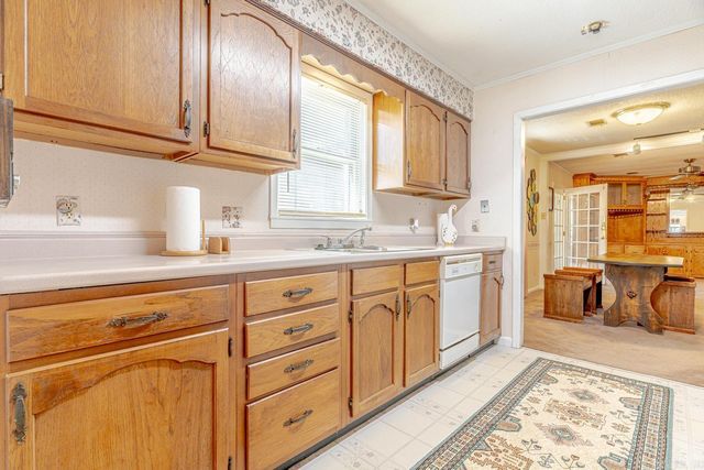 1505 Country Manor Lane, Jonesboro, AR 72404