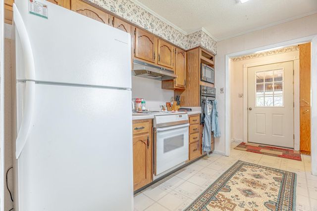 1505 Country Manor Lane, Jonesboro, AR 72404