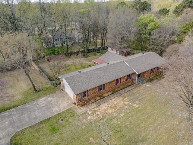 1505 Country Manor Lane, Jonesboro, AR 72404