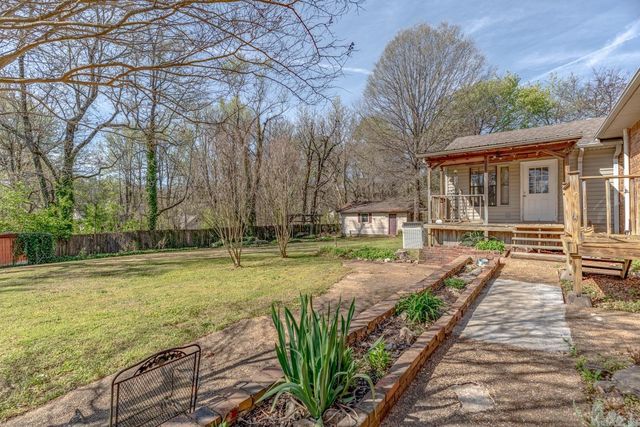 1505 Country Manor Lane, Jonesboro, AR 72404