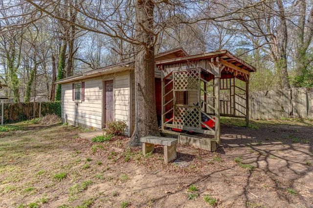 1505 Country Manor Lane, Jonesboro, AR 72404