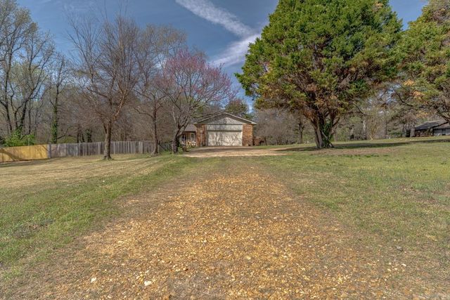 1505 Country Manor Lane, Jonesboro, AR 72404