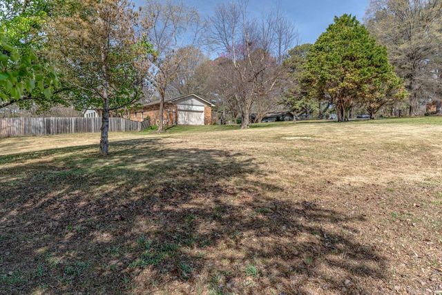 1505 Country Manor Lane, Jonesboro, AR 72404