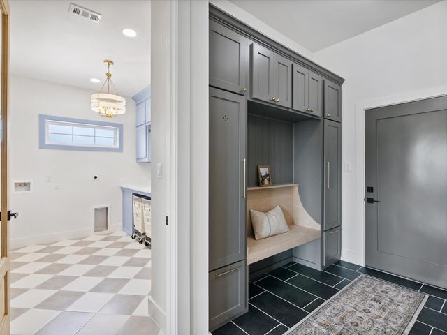 711 Green Canyon Court, Hudson Oaks, TX 76087