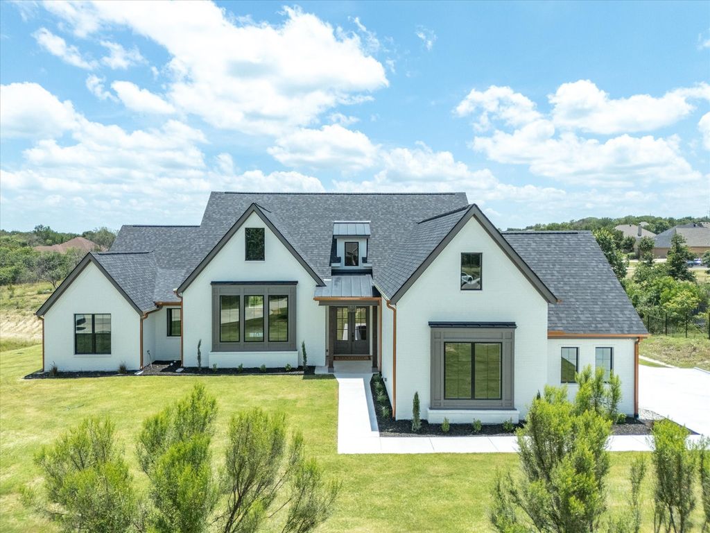 711 Green Canyon Court, Hudson Oaks, TX 76087