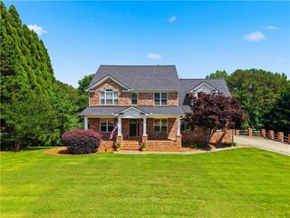 85 Highland Road S, Dahlonega, GA 30533