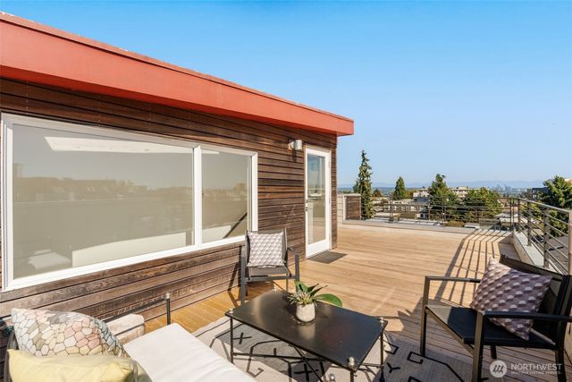 104 -A 19th E, Seattle, WA 98112