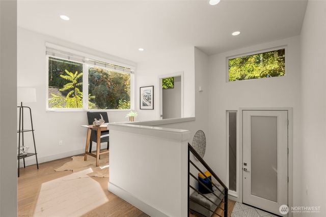104 -A 19th E, Seattle, WA 98112