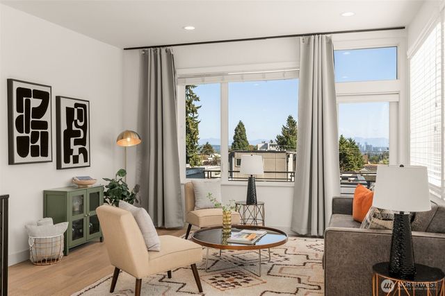 104 -A 19th E, Seattle, WA 98112