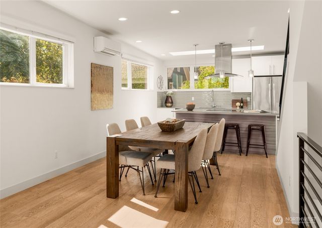 104 -A 19th E, Seattle, WA 98112
