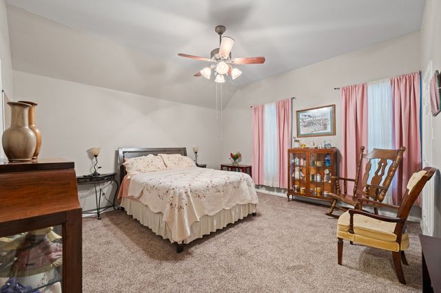 943 Monticello Drive, Burleson, TX 76028