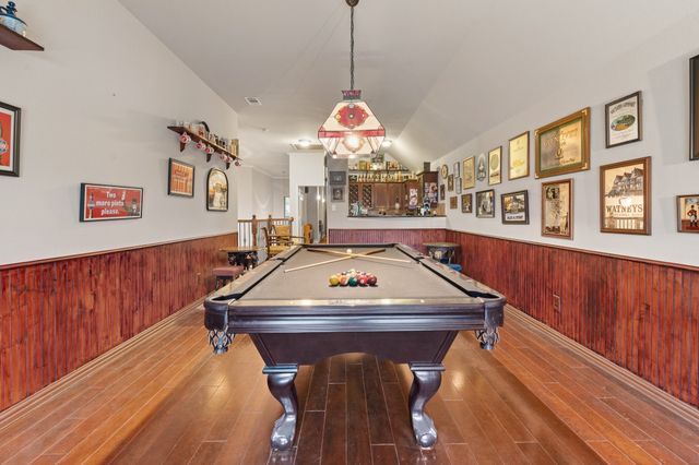 943 Monticello Drive, Burleson, TX 76028