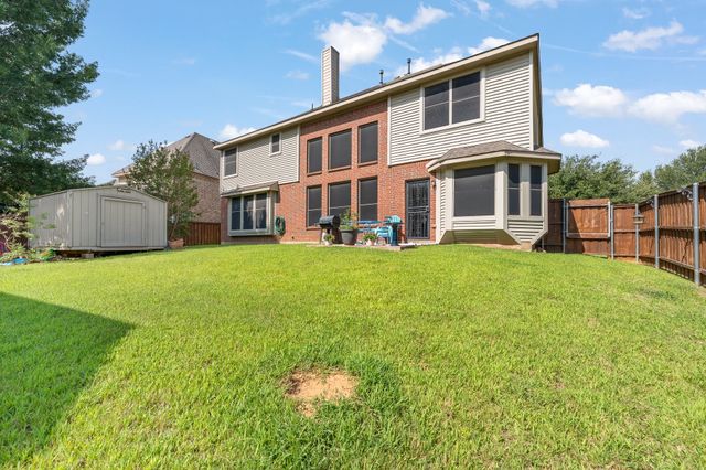 943 Monticello Drive, Burleson, TX 76028