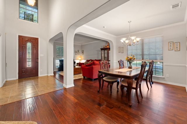 943 Monticello Drive, Burleson, TX 76028
