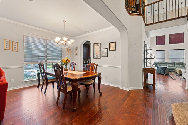 943 Monticello Drive, Burleson, TX 76028