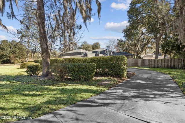 8012 SHADY GROVE Road, Jacksonville, FL 32256