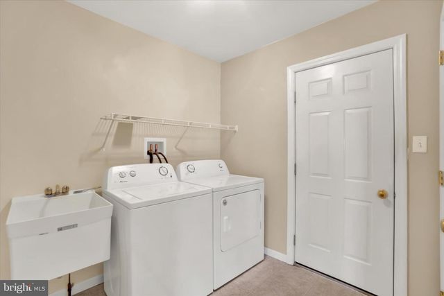 3510 KIMBERLY LN, Dover, PA 17315