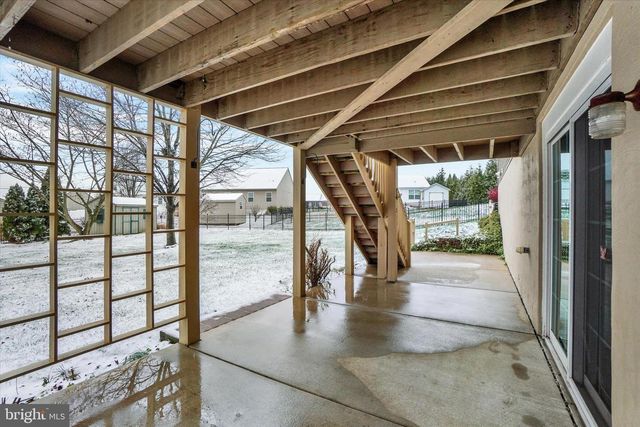 3510 KIMBERLY LN, Dover, PA 17315