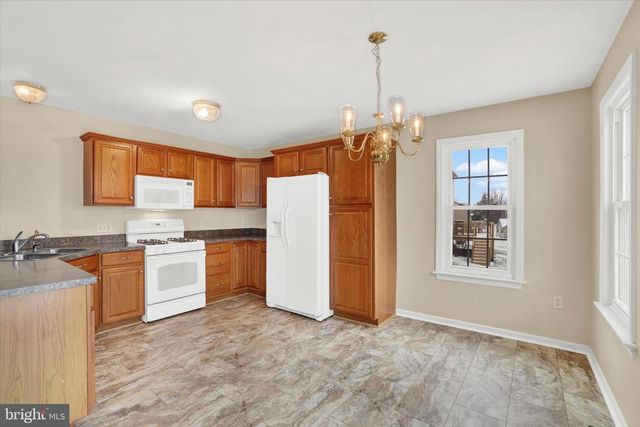 3510 KIMBERLY LN, Dover, PA 17315