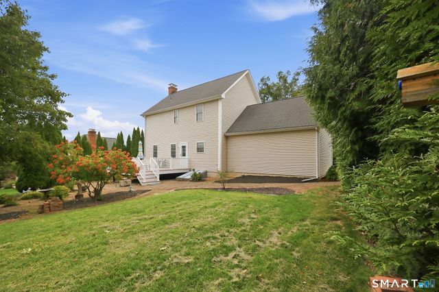12 Tarragon Drive, East Hampton, CT 06424