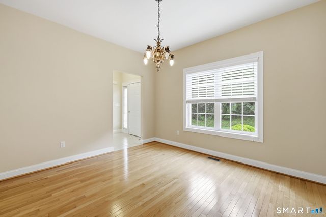 12 Tarragon Drive, East Hampton, CT 06424