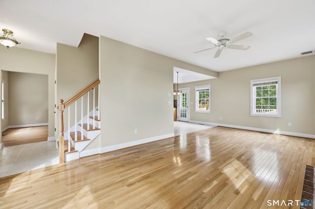 12 Tarragon Drive, East Hampton, CT 06424