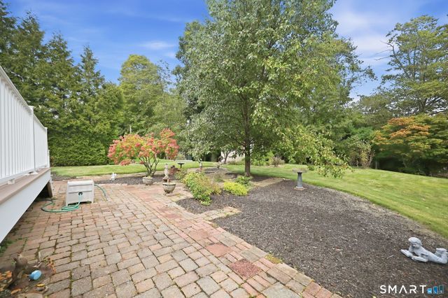 12 Tarragon Drive, East Hampton, CT 06424