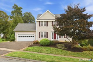 12 Tarragon Drive, East Hampton, CT 06424