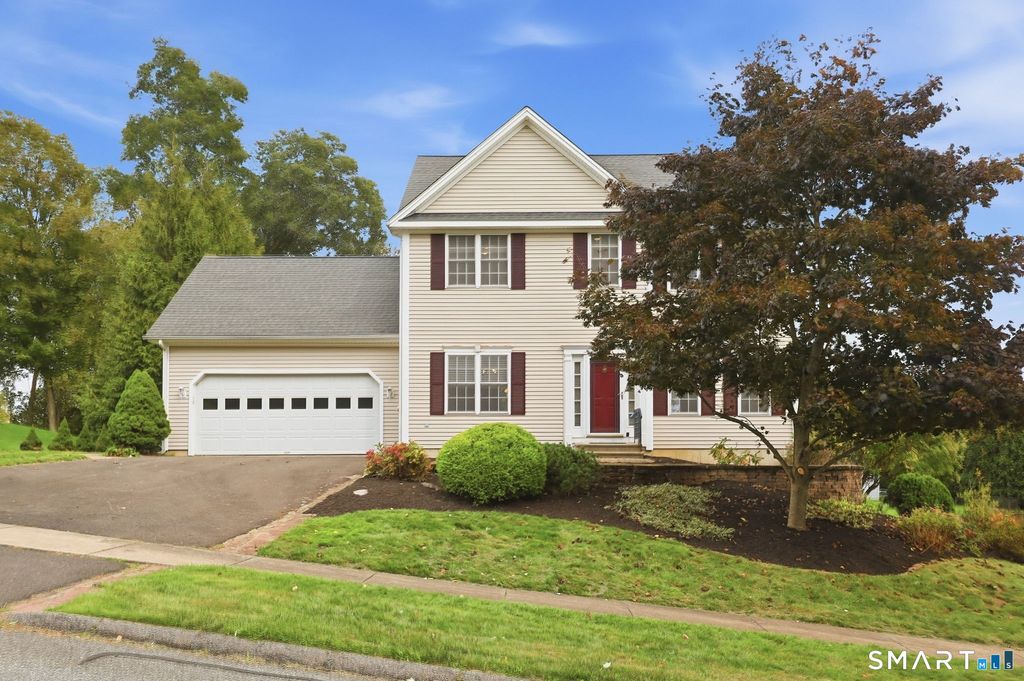 12 Tarragon Drive, East Hampton, CT 06424