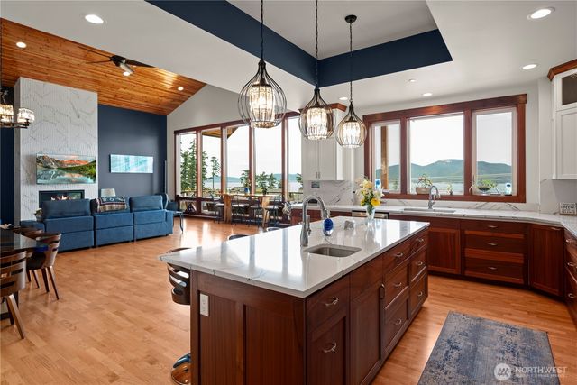 3803 W 2nd Street, Anacortes, WA 98221