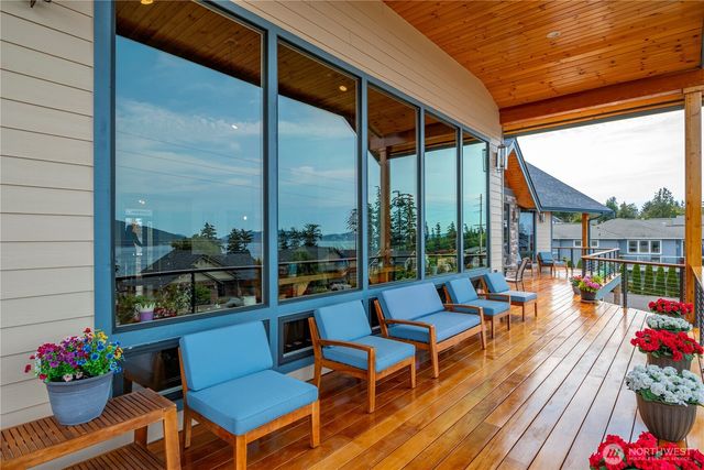 3803 W 2nd Street, Anacortes, WA 98221