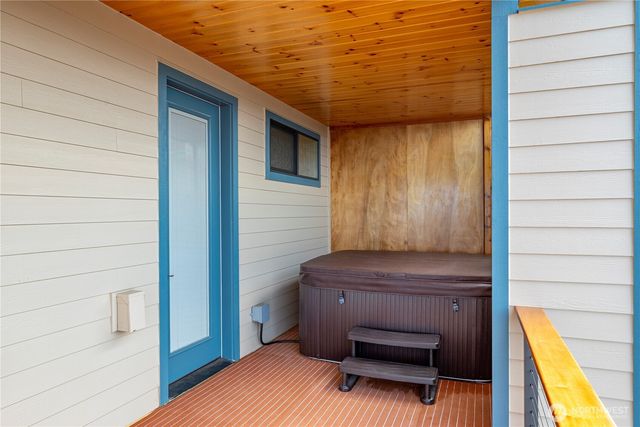 3803 W 2nd Street, Anacortes, WA 98221