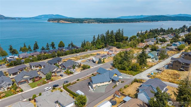 3803 W 2nd Street, Anacortes, WA 98221
