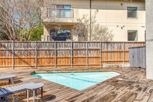 3907 Throckmorton Street 2, Dallas, TX 75219