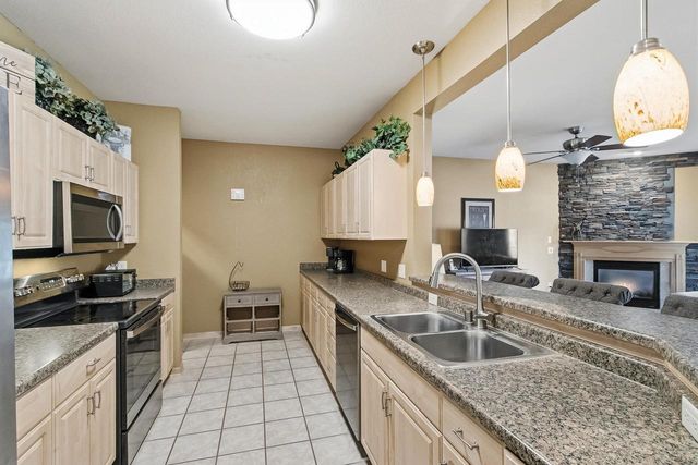 694 CLARDELL Drive, Sun Prairie, WI 53590